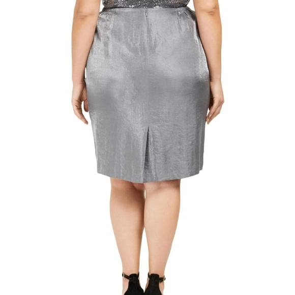 NWT Kasper Woman metallic pencil skirt in Silver Streak size 18W - Picture 2 of 5